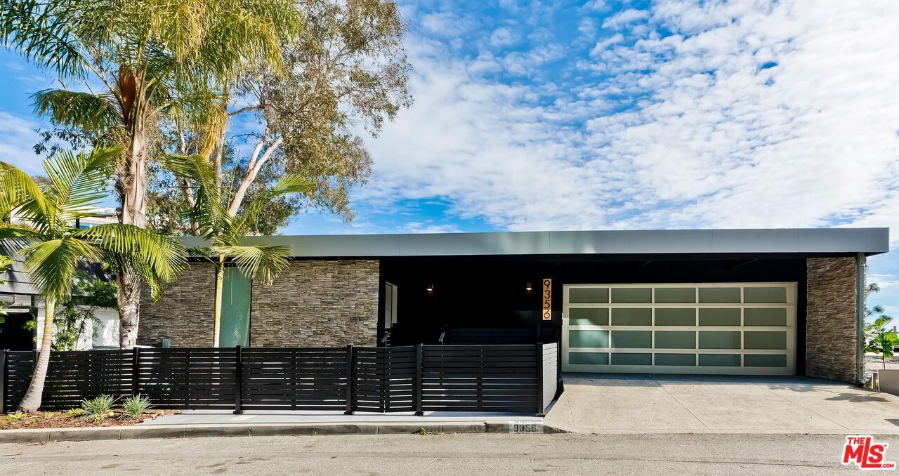 Property Photo: 9356 Sierra Mar Dr CA 90069