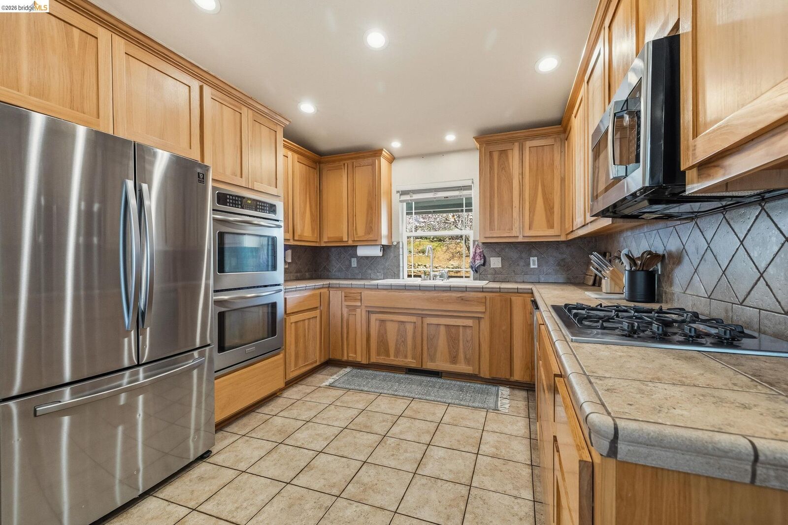 Property Photo: 19095 North Dr CA 95327