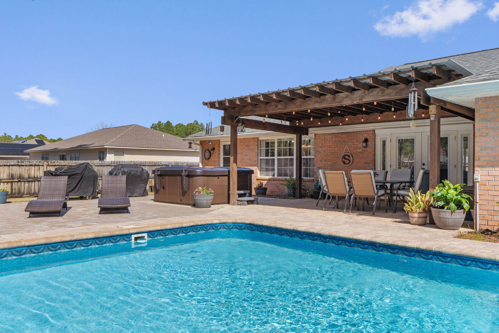 Property Photo:  2381 Tumbleweed Drive  FL 32566 