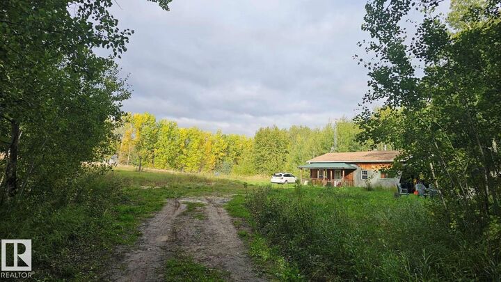 Property Photo:  2415 Twp Road 521  AB T0E 0H0 