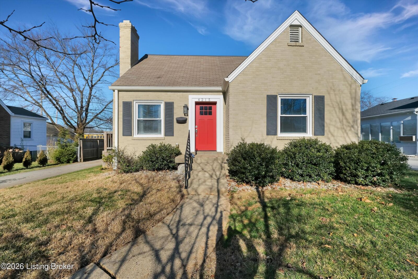 Property Photo: 4215 Alton Rd KY 40207