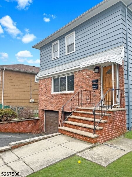 Property Photo:  253 Waverly Pl  NJ 07079 