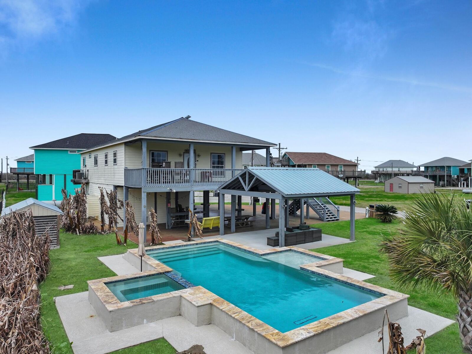 Property Photo:  959 Tidelands Drive  TX 77650 
