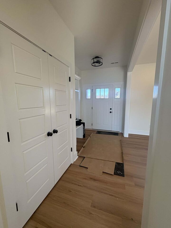 Property Photo:  627 Comanche Drive  KY 40475 