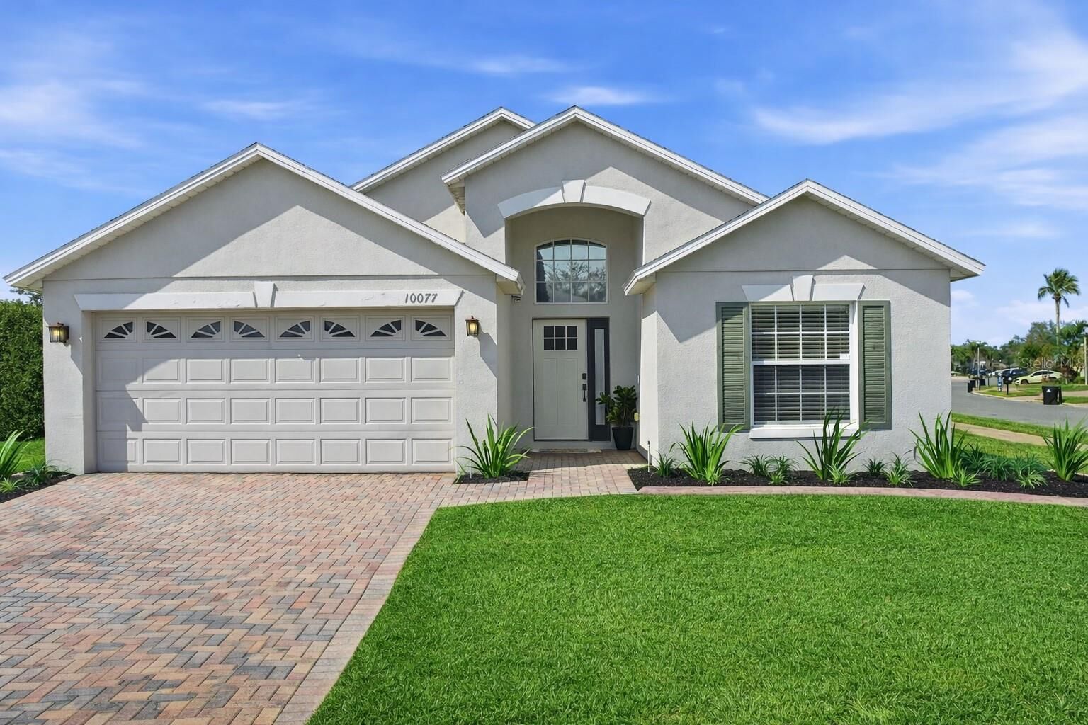 Property Photo:  10077 Portofino Drive  FL 32832 