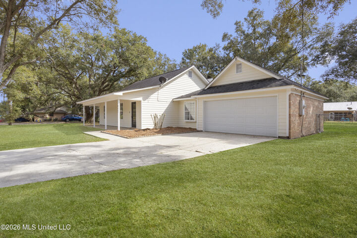Property Photo: 8721 Mermaid Avenue MS 39564
