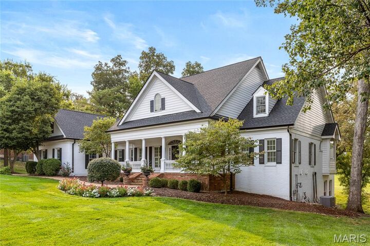 Property Photo:  6 Whitmoor Court  MO 63304 