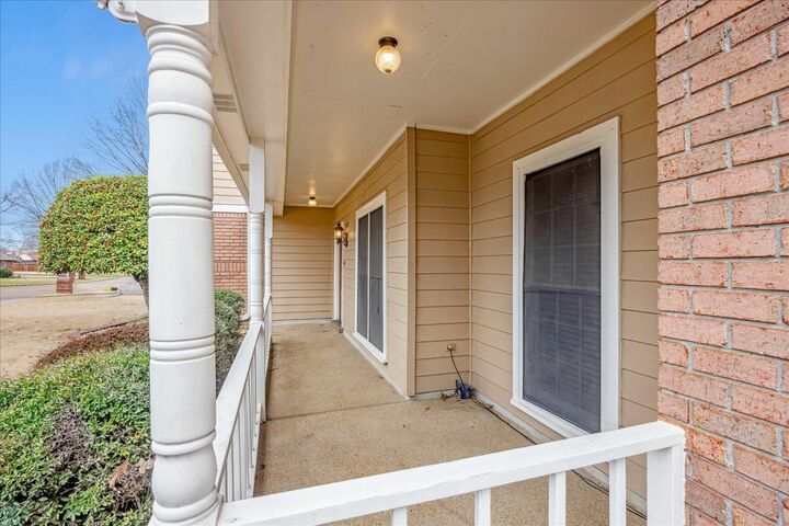 Property Photo:  986 Heather Lake Dr  TN 38017 