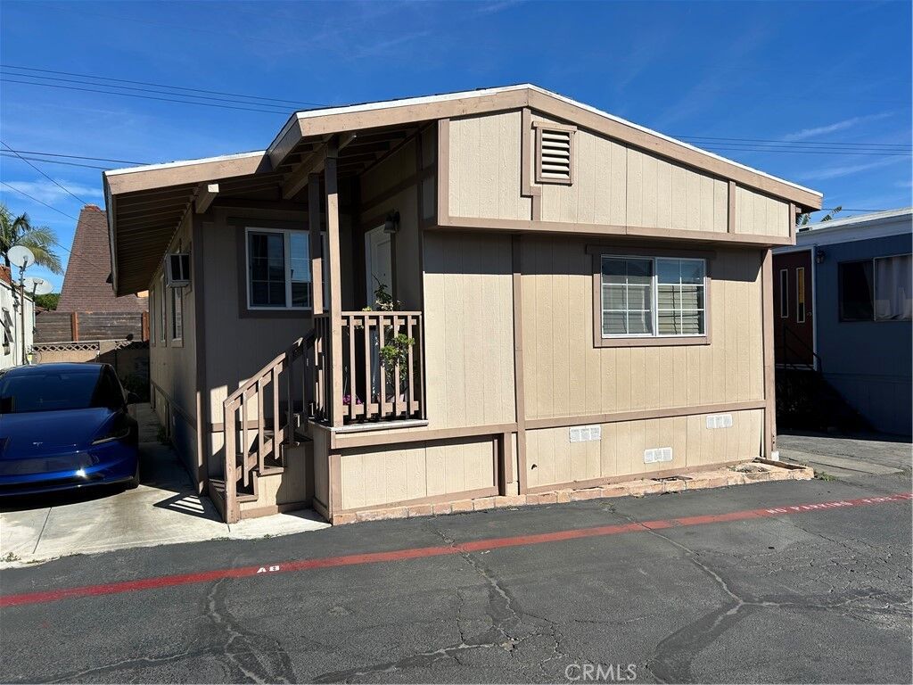Property Photo: 21900 Martin A8 CA 90745