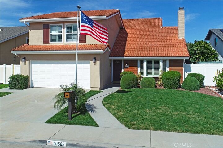 Property Photo: 10565 Chinook Avenue CA 92708