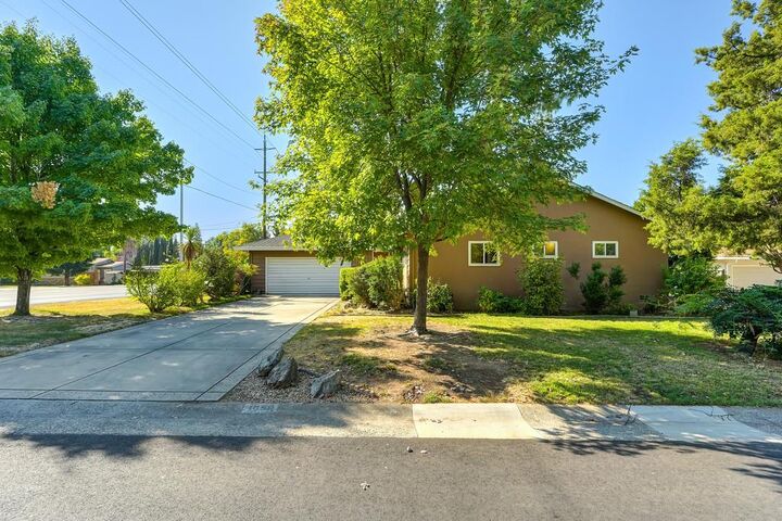 Property Photo:  1056 Entrada Road  CA 95864 