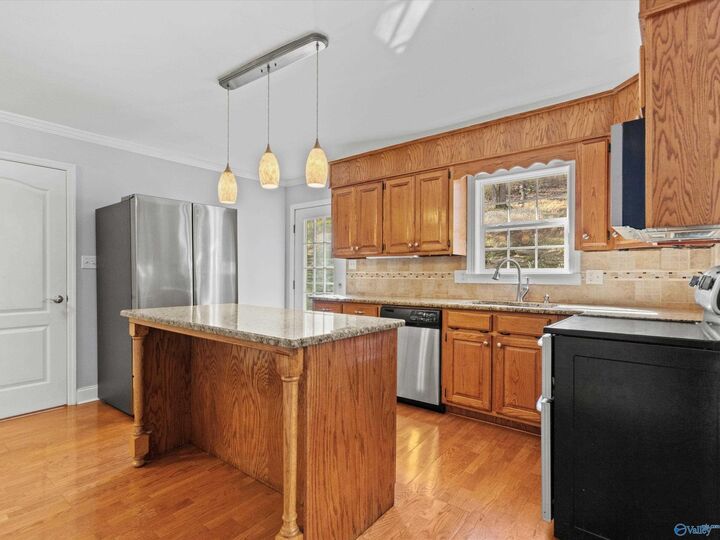 Property Photo:  18518 Camellia Way  AL 35620 