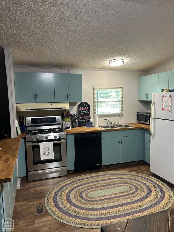 Property Photo:  4 Starview Lane Lane  AR 72581 