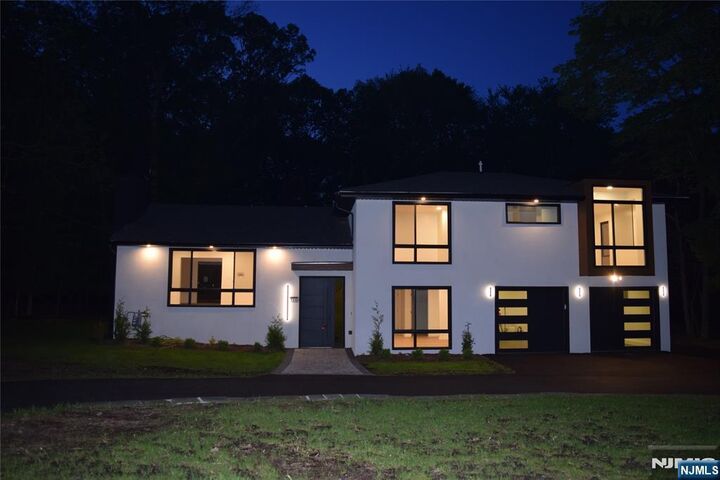 Property Photo:  156 Park Road  NJ 07054 