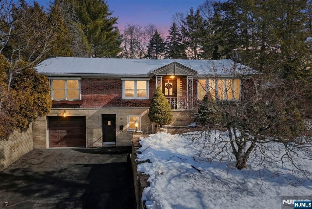 Property Photo:  110 Lakeshore Drive  NJ 07436 