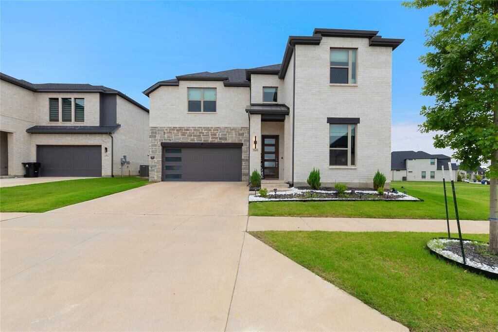 Property Photo: 3705 Shady Pines Court TX 75033