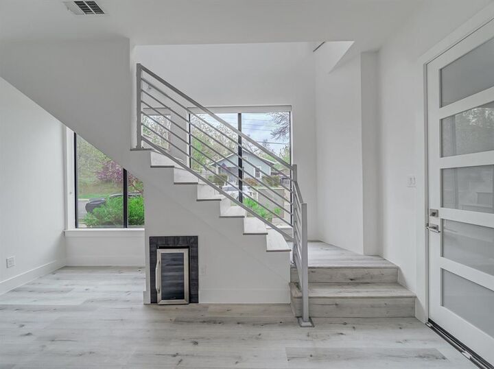 Property Photo:  1022 Eldorado Avenue 101  TX 75208 