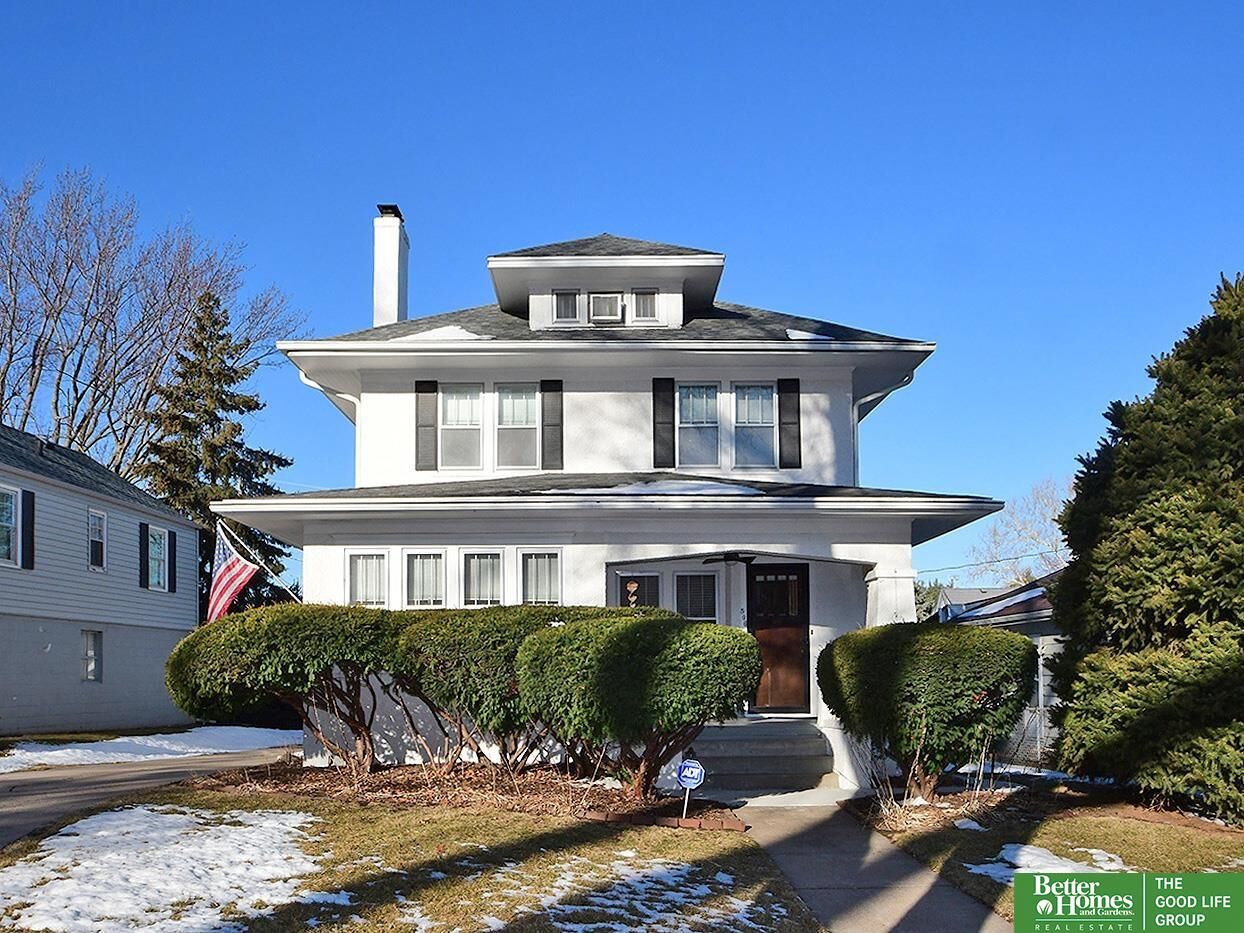 Property Photo:  506 S 57 Street  NE 68106 