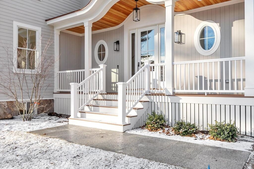 Property Photo:  2 Beech Tree Lane  MA 02421 