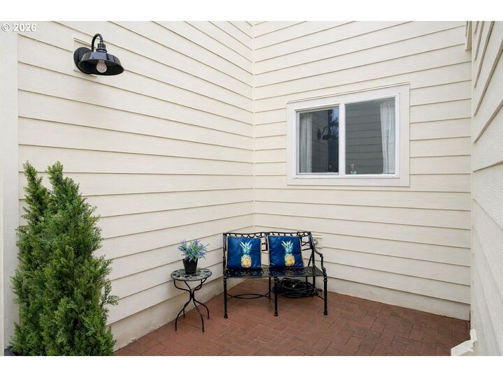 Property Photo:  61 Church St  OR 97034 