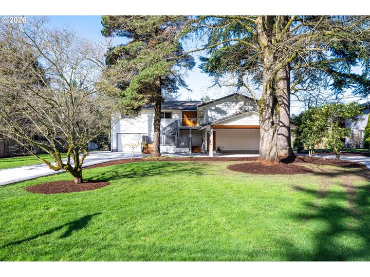 Property Photo:  14055 NE River Vista Ln  OR 97002 