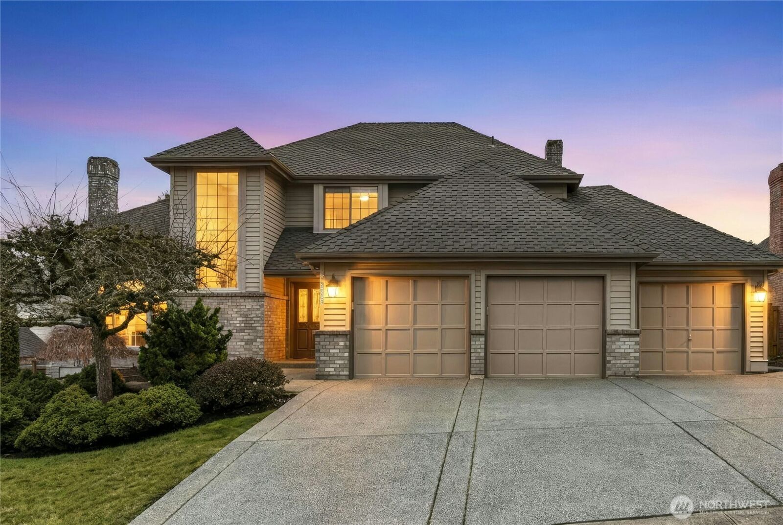 Property Photo:  8309  127th Place SE  WA 98056 