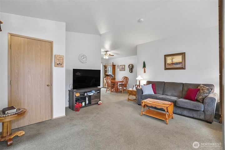 Property Photo:  4015  168th Place NE B  WA 98223 