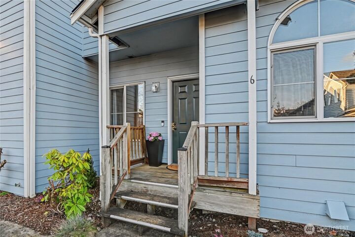 Property Photo: 6301 Stockton Lane SE 6 WA 98513