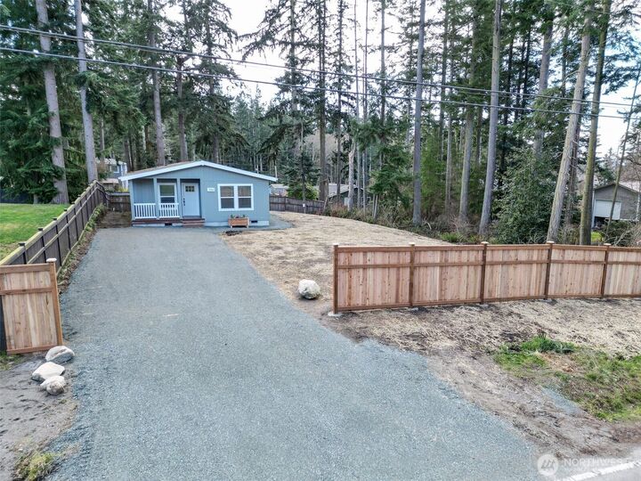 Property Photo:  390  Ledgewood Beach Road  WA 98239 