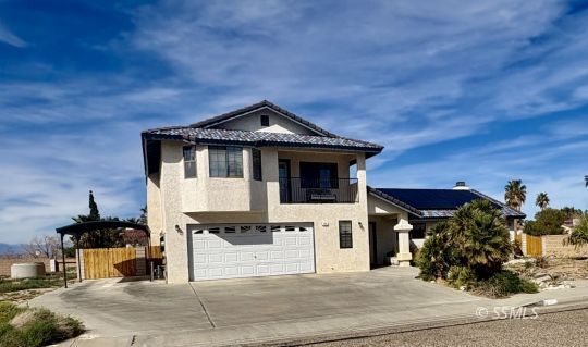 Property Photo:  400 W Shenandoah Ave  CA 93555 