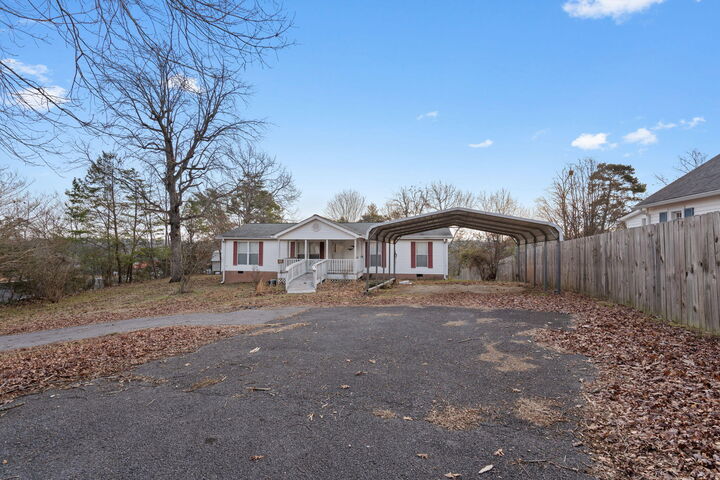 Property Photo: 1835 Circle Drive SW TN 37311