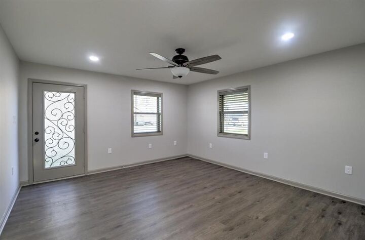 Property Photo:  419 Blake Street  LA 70601 