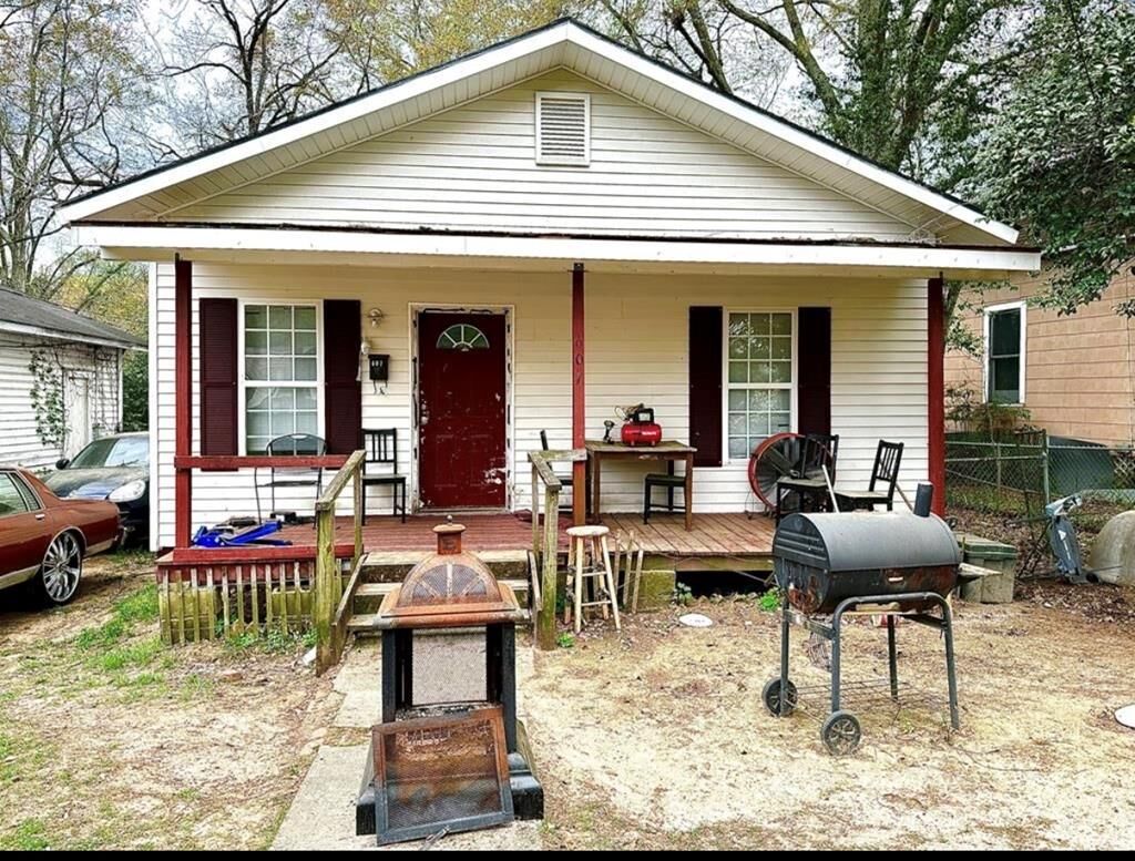 Property Photo:  607 Arlington Ave  AL 36301 