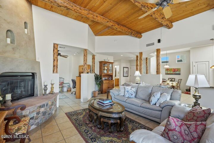 Property Photo: 11324 N Mountain Meadow Place AZ 85737