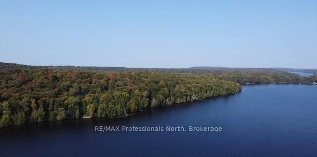 Property Photo: 1484-2 West Oxbow Lake Road ON P1H 2J6