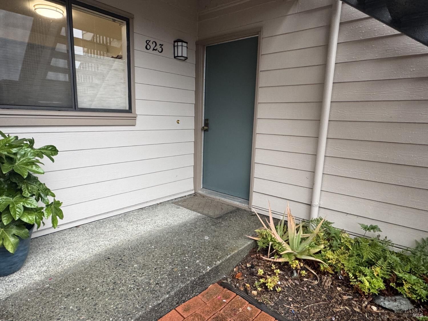 Property Photo:  823 Via Casitas  CA 94904 