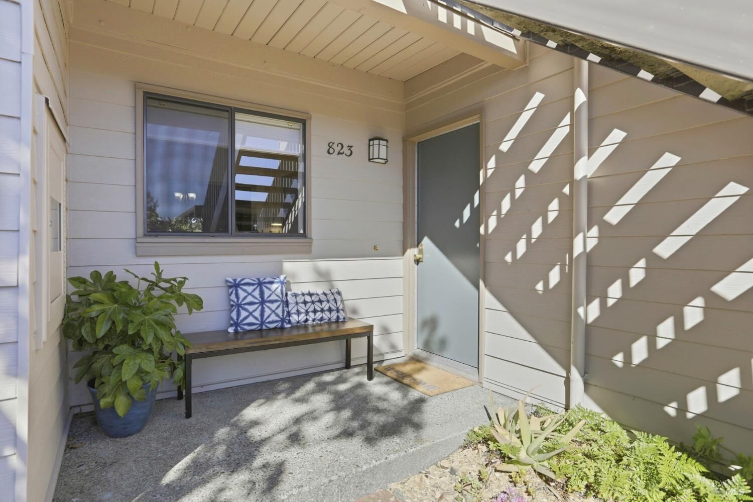 Property Photo:  823 Via Casitas  CA 94904 