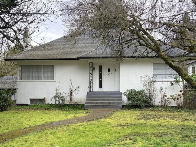 Property Photo: 5887 Blenheim Street BC V6N 1P9