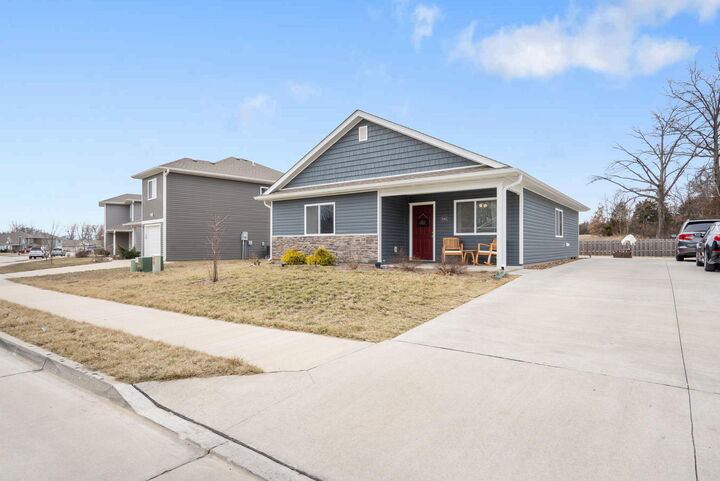Property Photo:  8065 N Glen Meadow Dr  MO 65202 