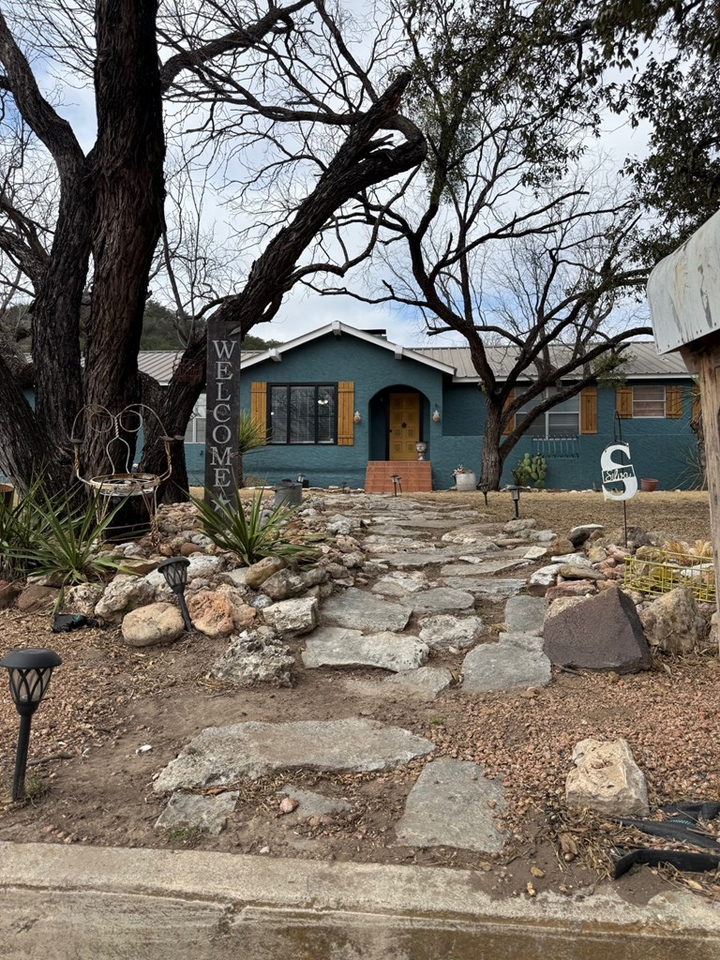 Property Photo: 401 19th Street TX 76849