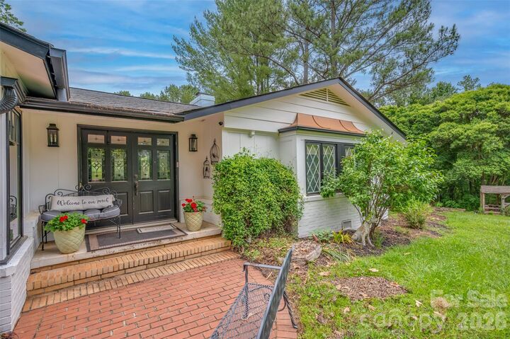 Property Photo:  64 Persimmon Hill Drive  NC 28722 