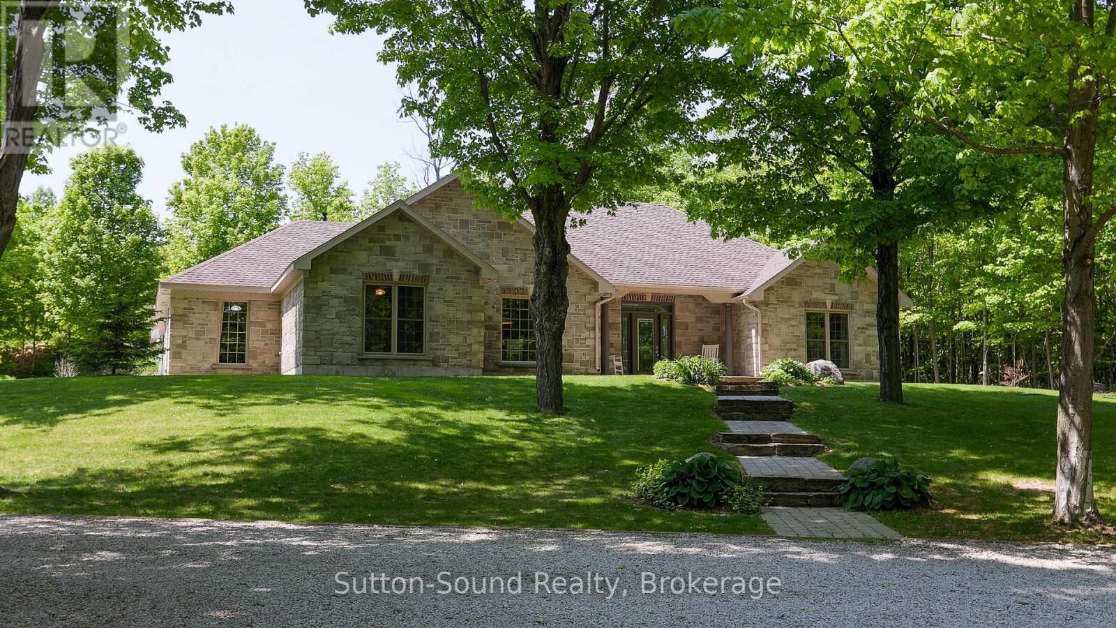 Property Photo:  505556 Grey Road 1 Road  ON N0H 1S0 