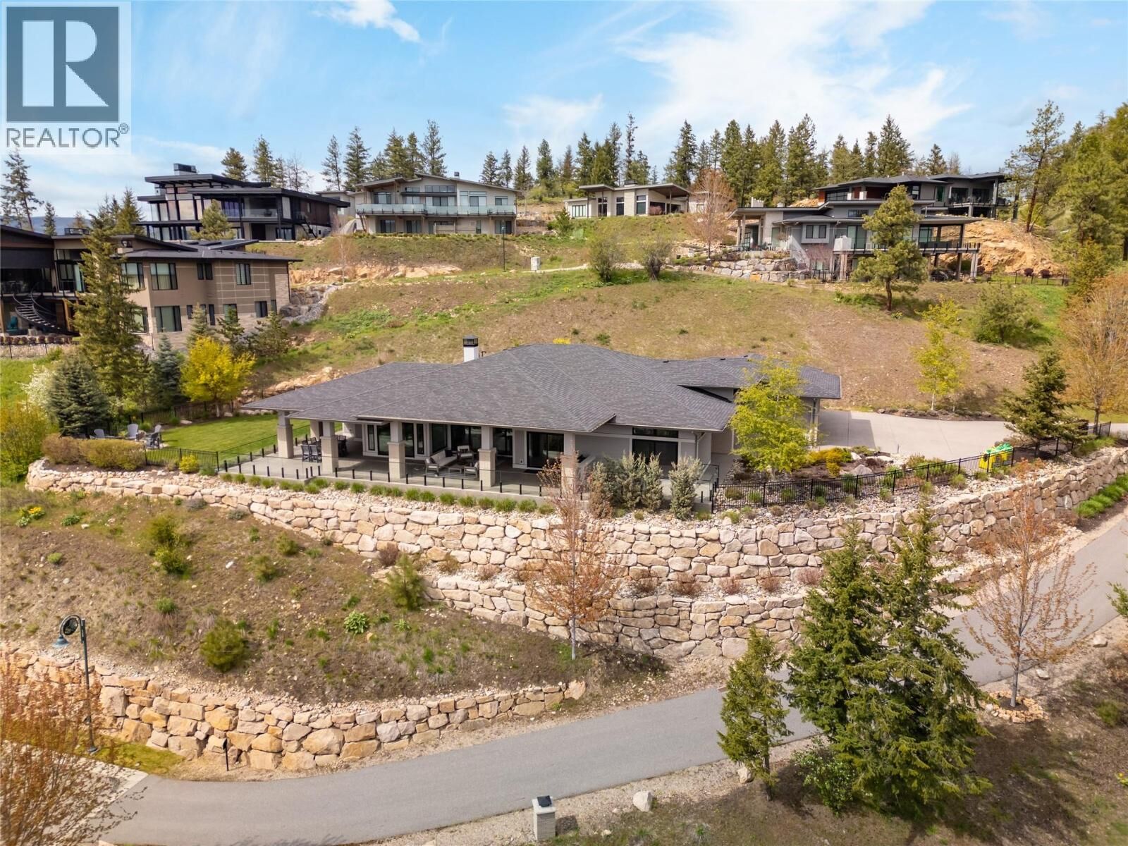 Property Photo: 689 Birdie Lake Place BC V1H 2L3