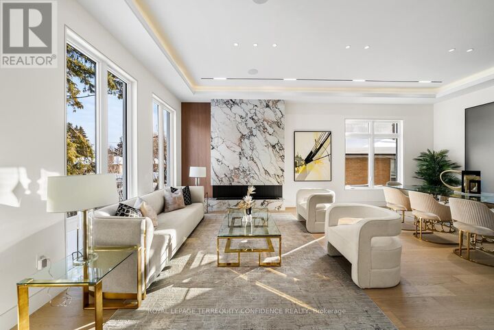 Property Photo:  281 Kerrybrook Drive  ON L4C 3R2 