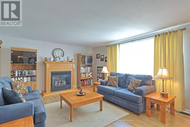 Property Photo:  209 Biltmore Drive  ON N0M 1T0 