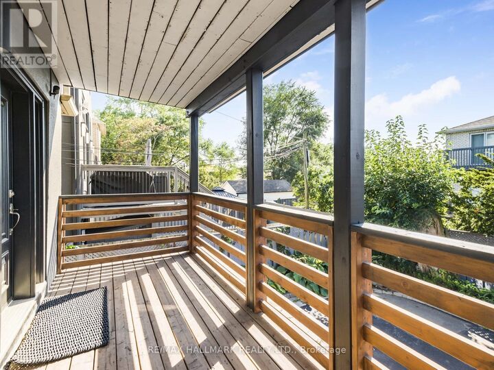 Property Photo:  90 Leroy Avenue  ON M4J 4G8 