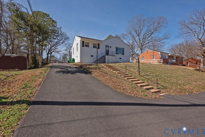 Property Photo:  2006 Marroit Road  VA 23229 