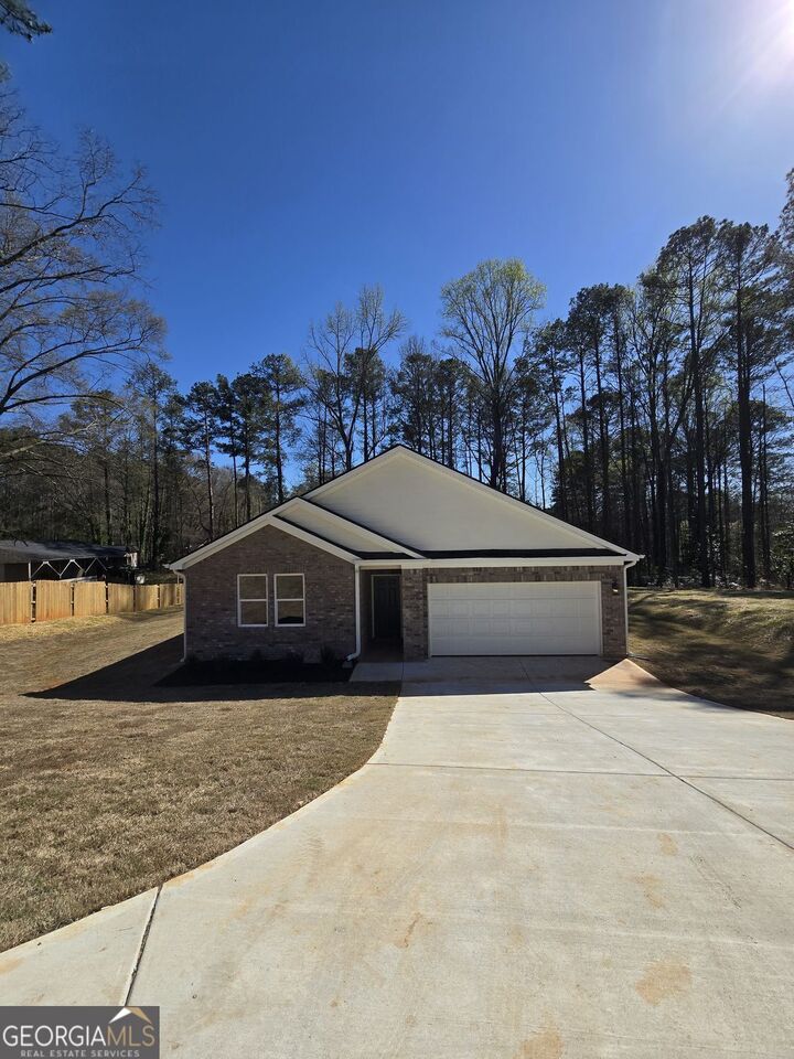 Property Photo:  229 Swan Lake Road  GA 30281 