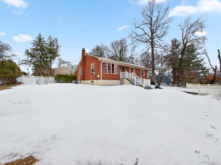 Property Photo:  1 Edward Lane  NY 10977 