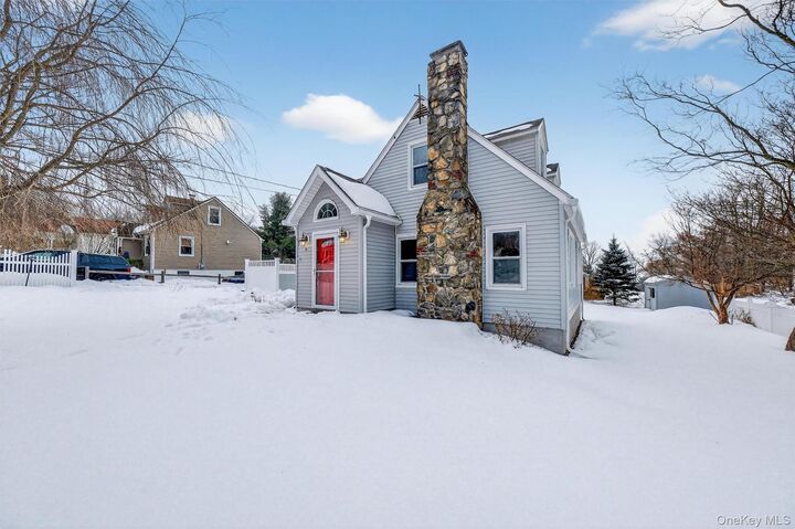 Property Photo:  31 Oneonta Road  NY 10512 